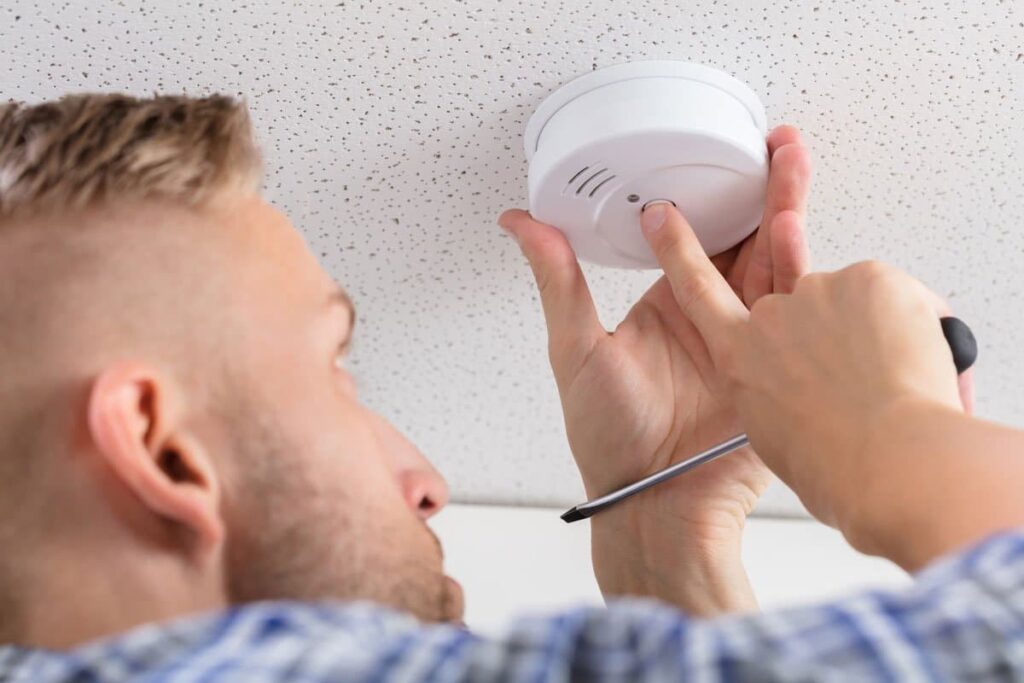 How To Stop Smoke Detector From Beeping